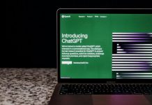 What AI says about contract flooring and floorlayers