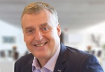 How Herringbone floors and differing plank sizes offer great design options