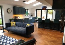 Parquet block bamboo flooring in a modern open plan kitchen and dining area