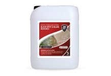‘Treating slippery surfaces with ECOPROTEC Black Spot & Algae Remover’